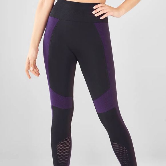 🏋🏽✨Seamless High-Waisted Statement Legging✨🏋🏽 - Picture 1 of 4